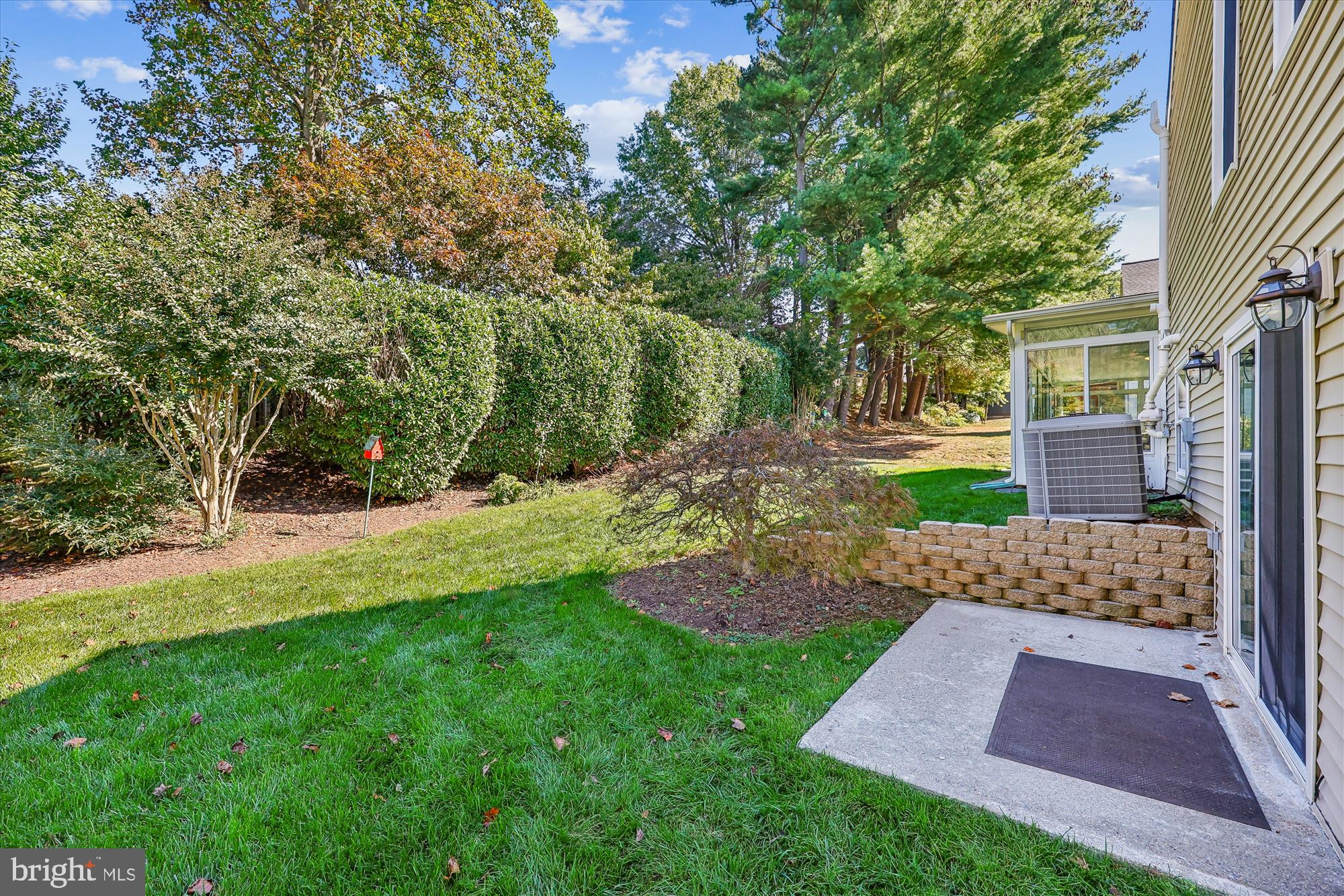 POTOMAC COMMONS - Residential