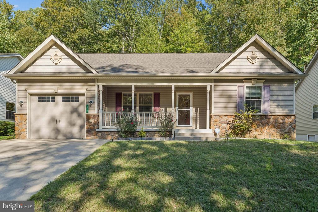 Photo of 512 Falcon Place, PRINCE FREDERICK, MD 20678 (MLS # MDCA2023594)