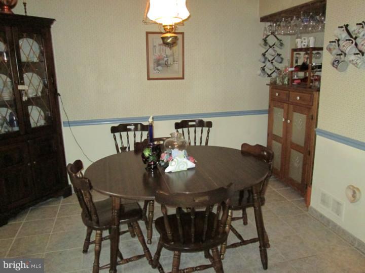 NESHAMINY VALLEY - Residential