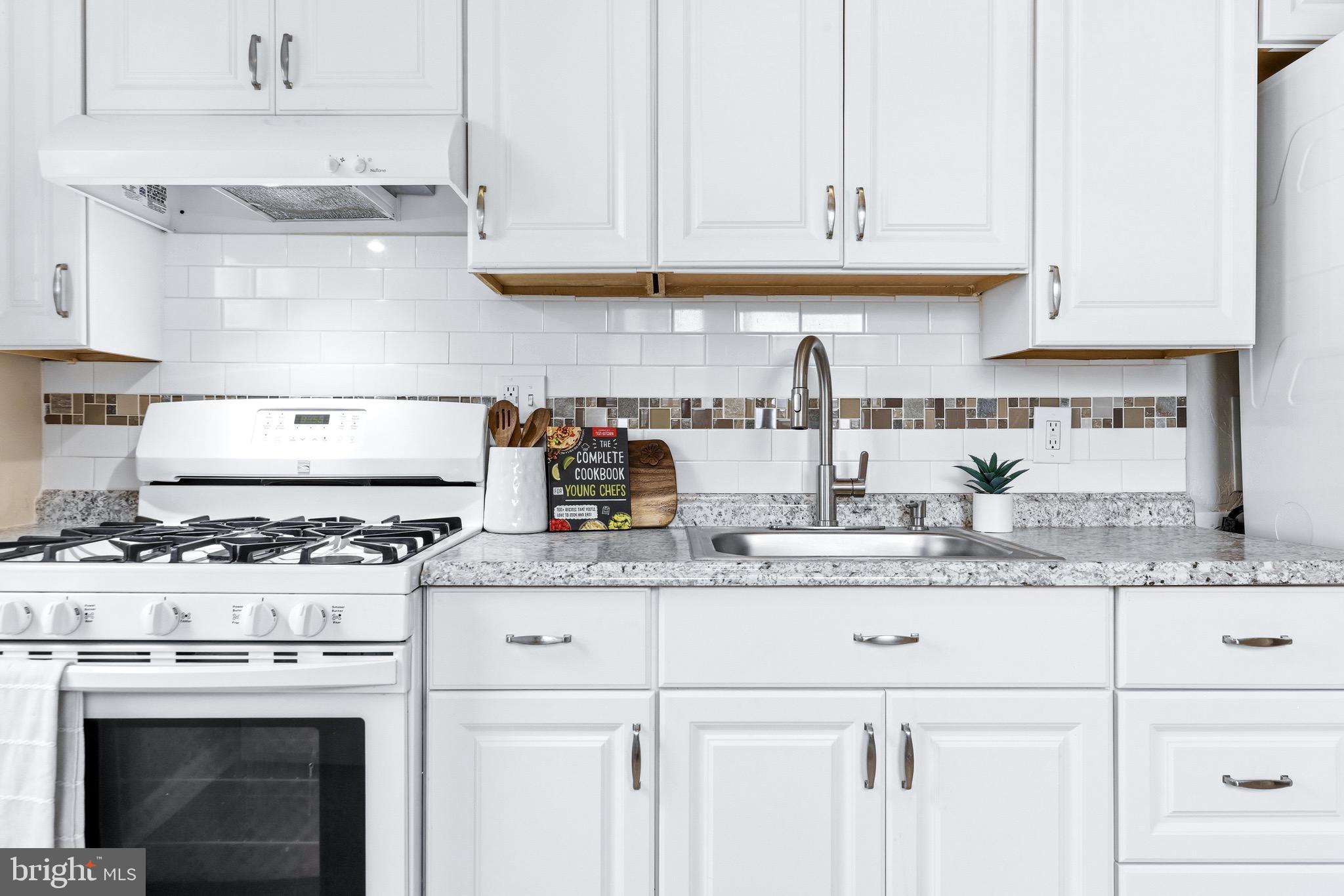 SWAN MEADOWS - Residential