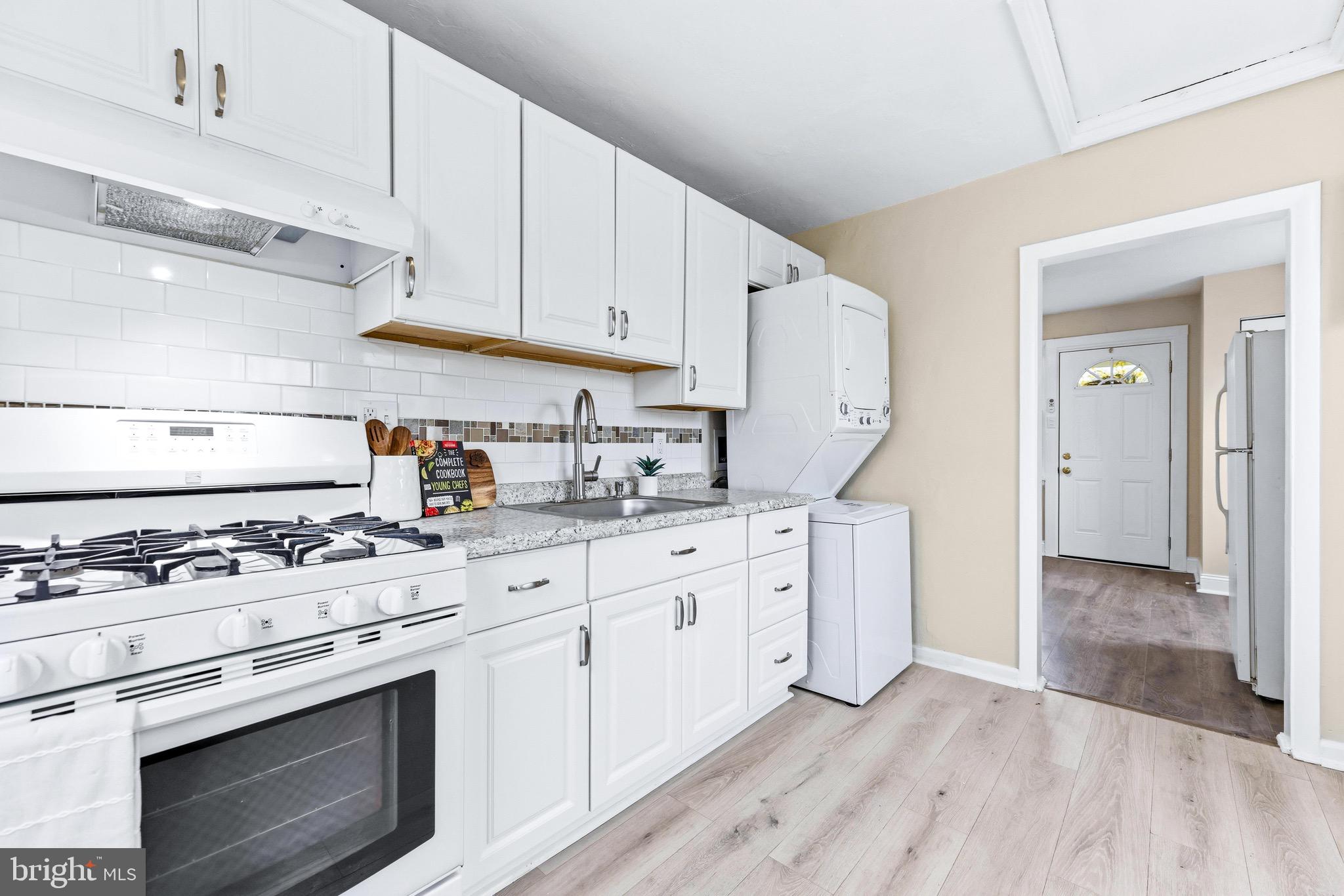 SWAN MEADOWS - Residential