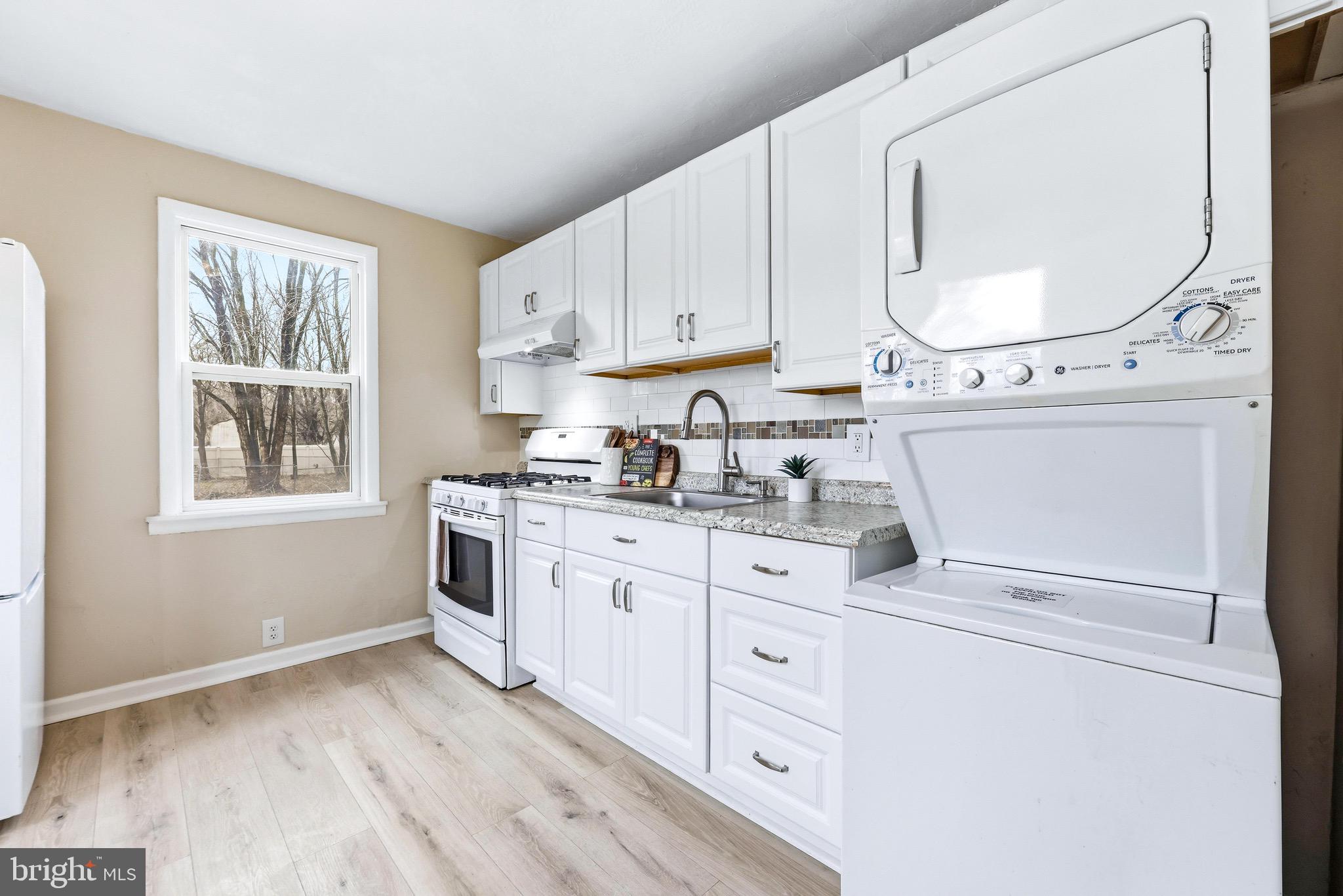 SWAN MEADOWS - Residential