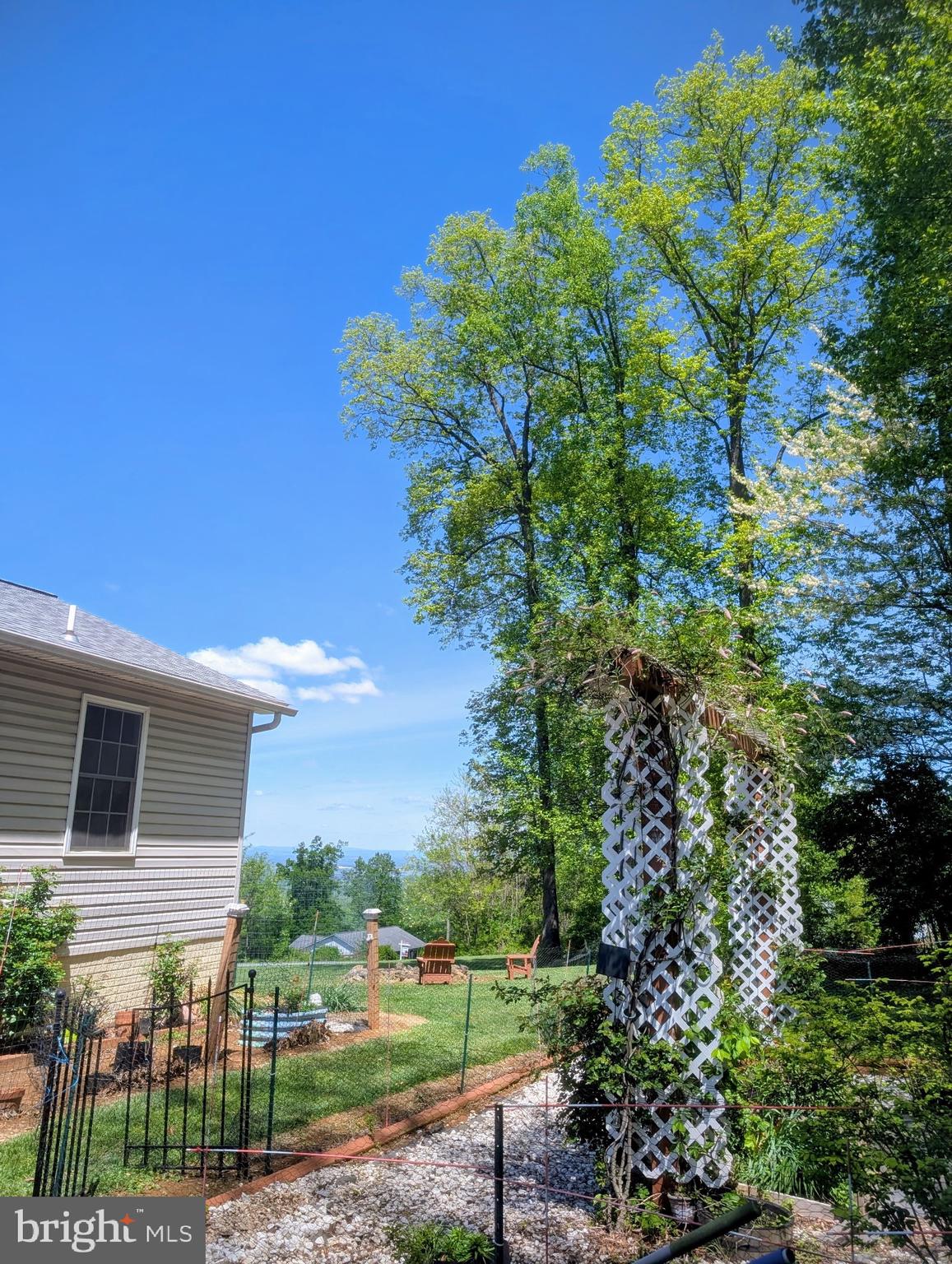 126 CLIFFSIDE ROAD