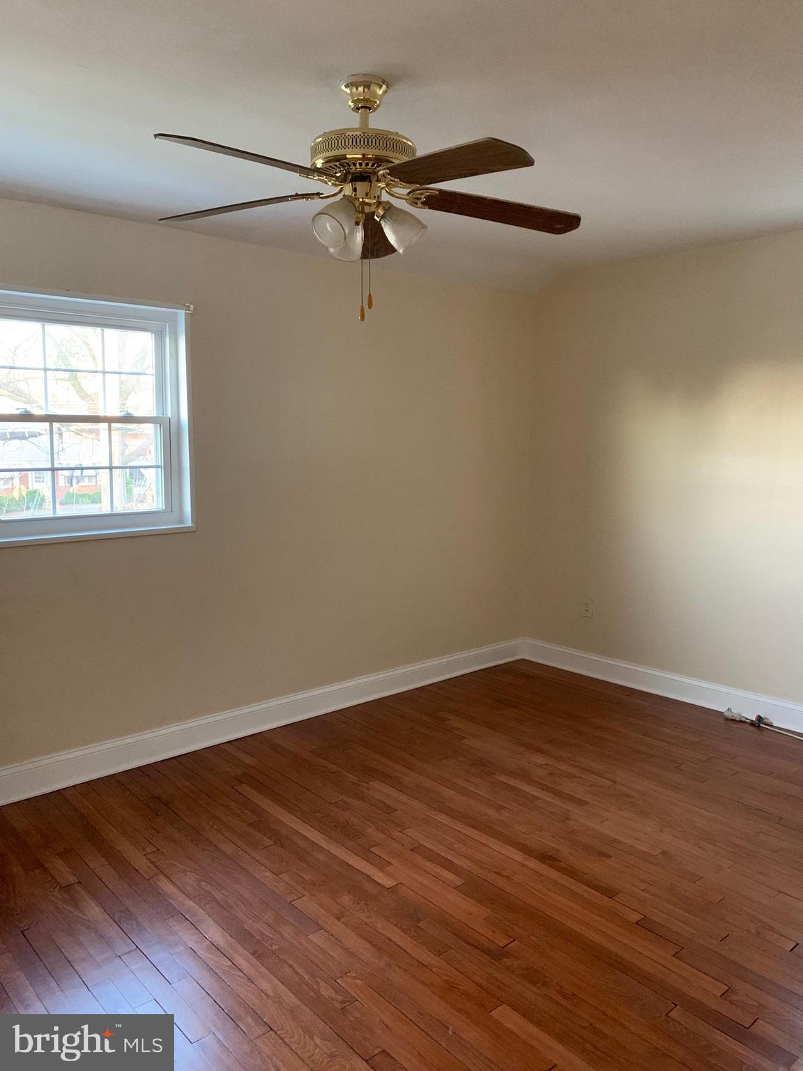 RIVERDALE - Residential Lease