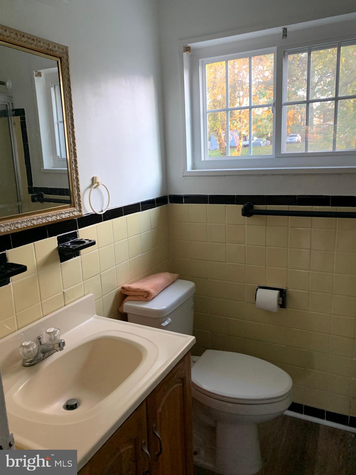 RIVERDALE - Residential Lease