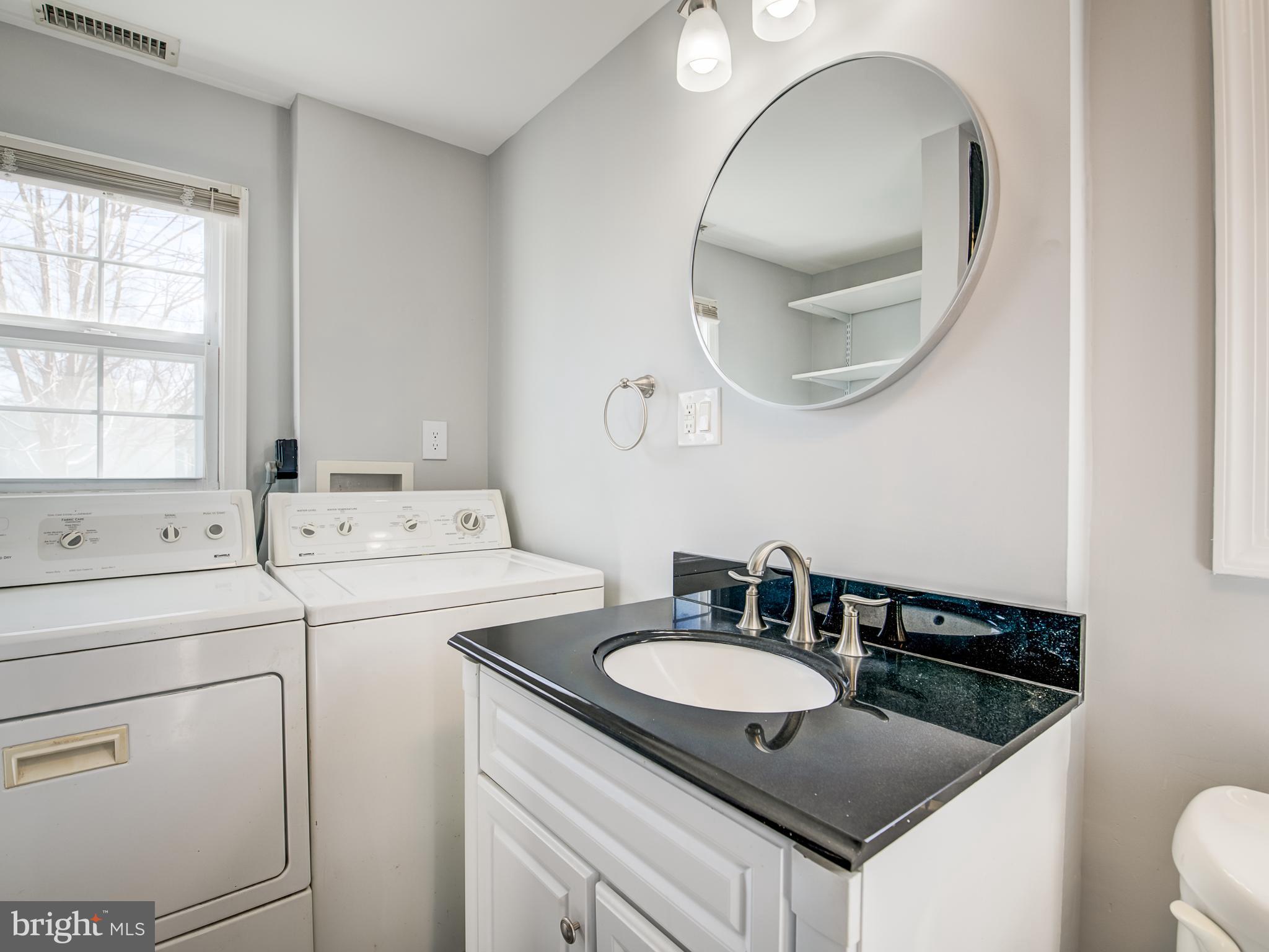 COLONIAL BEACH - Residential