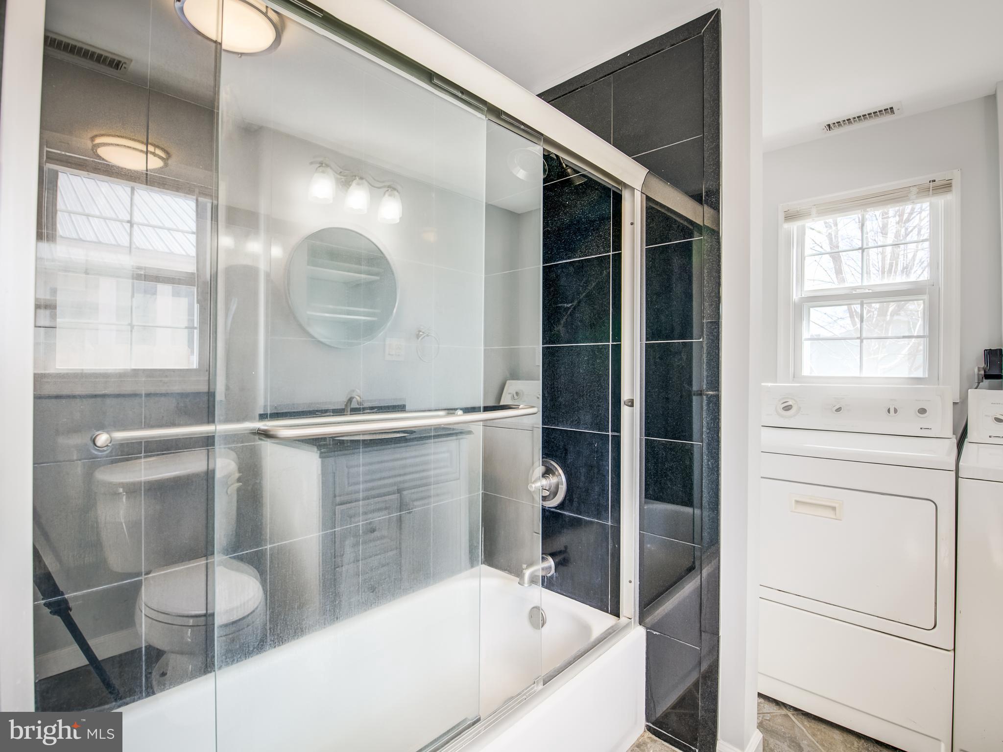 COLONIAL BEACH - Residential