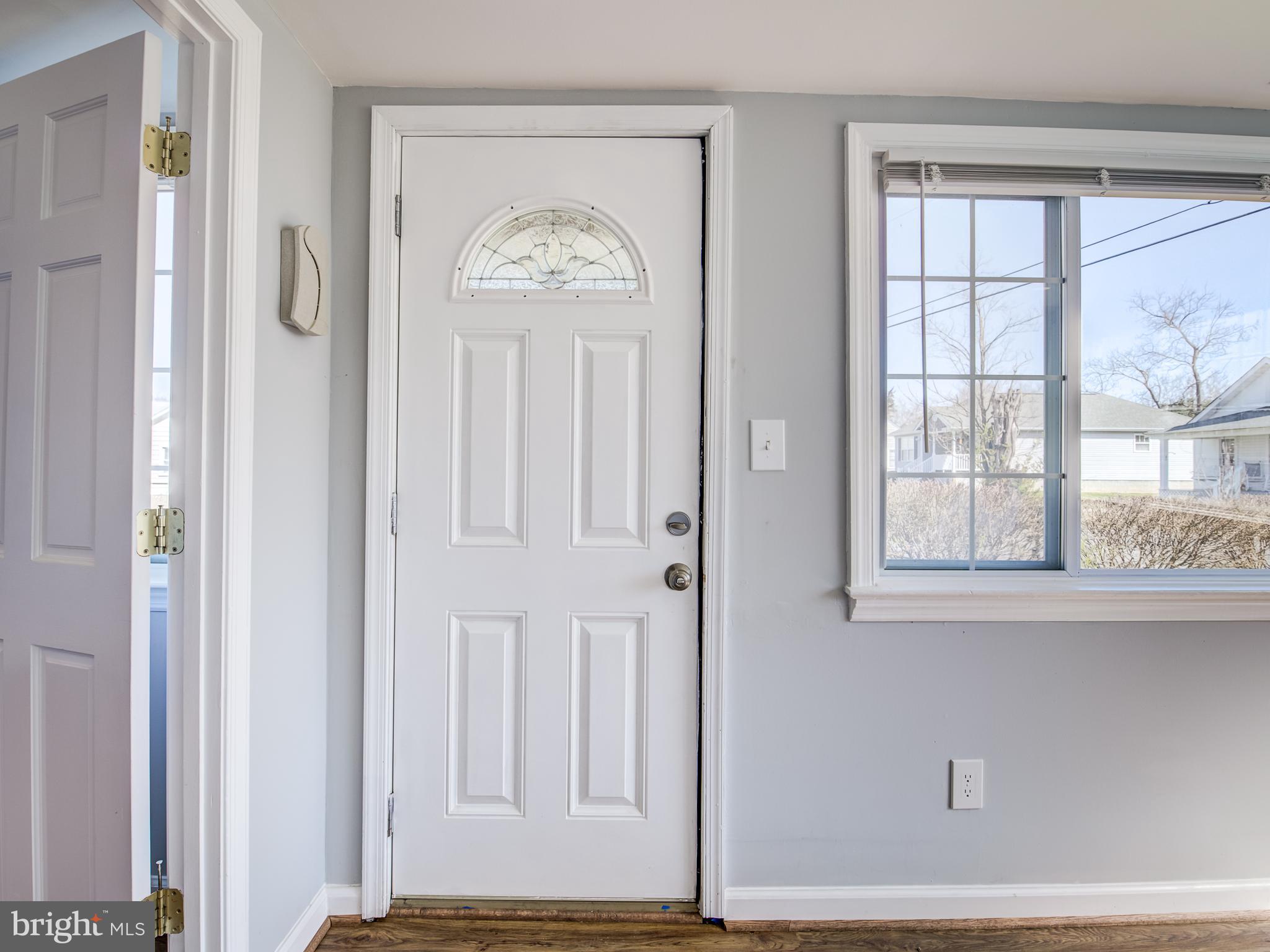 COLONIAL BEACH - Residential