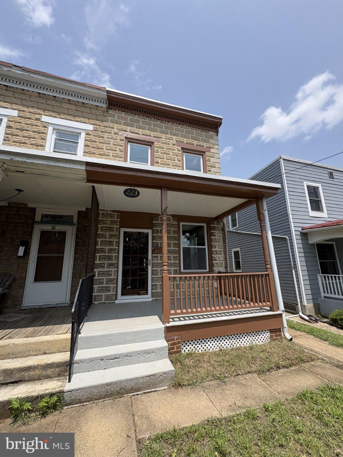 223 E 5TH STREET