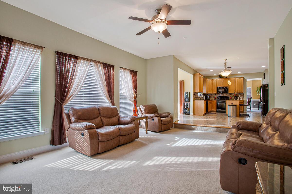 BELMONT CREST - Residential