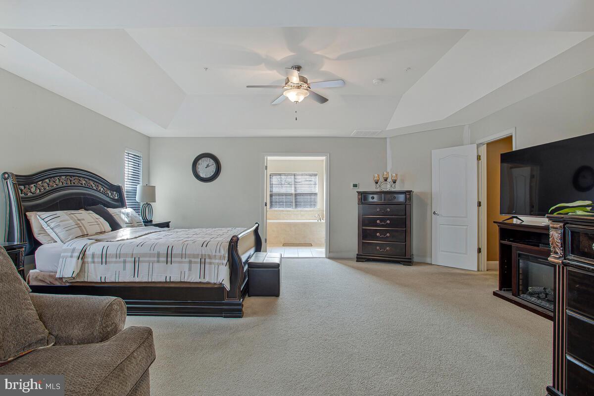 BELMONT CREST - Residential