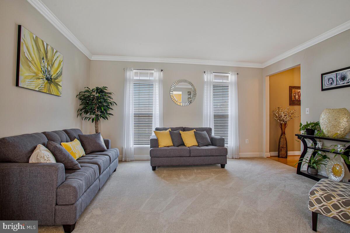 BELMONT CREST - Residential