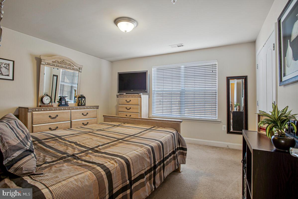 BELMONT CREST - Residential