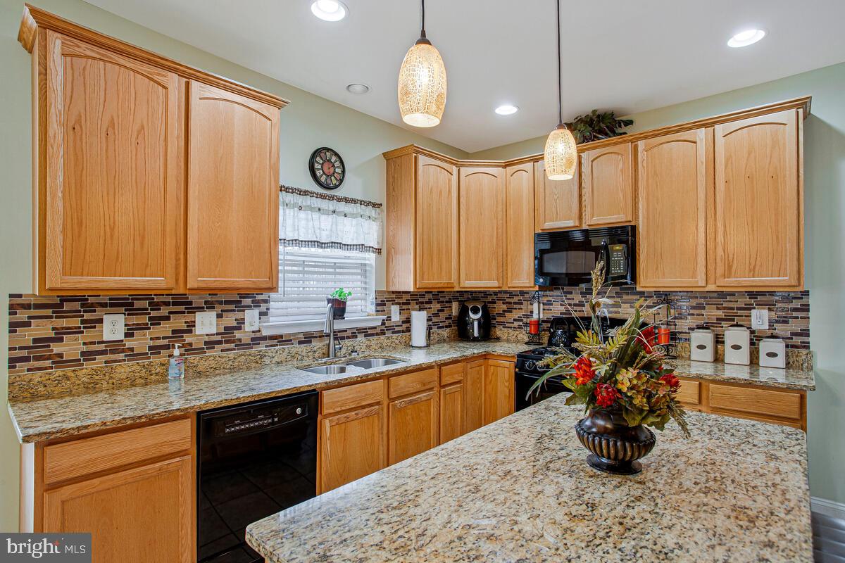 BELMONT CREST - Residential