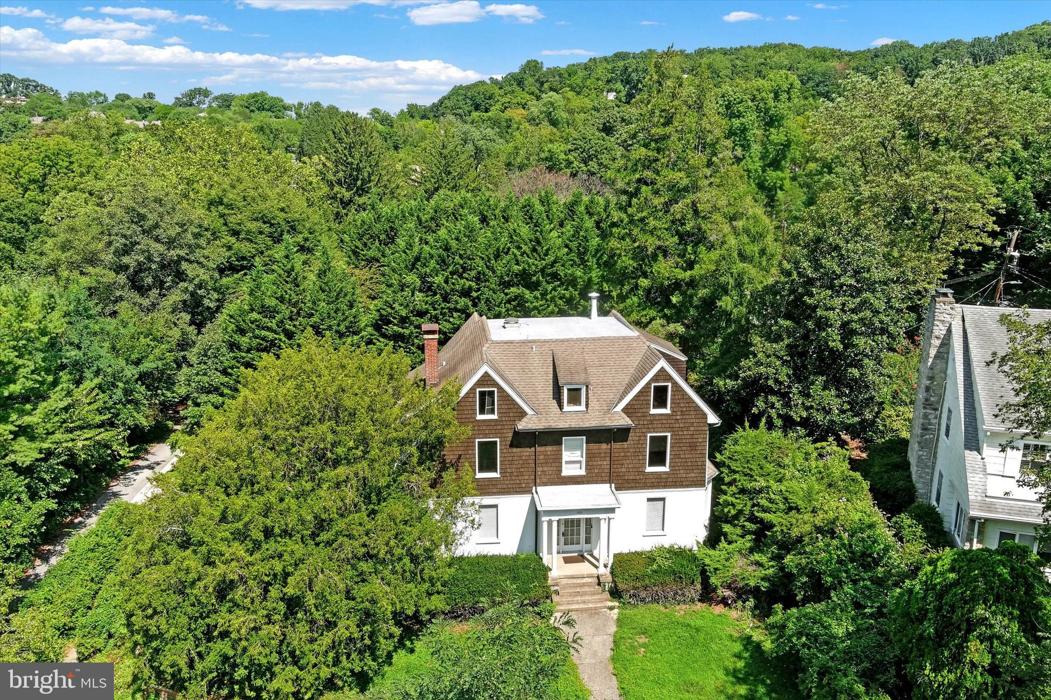 ROLAND PARK - Residential