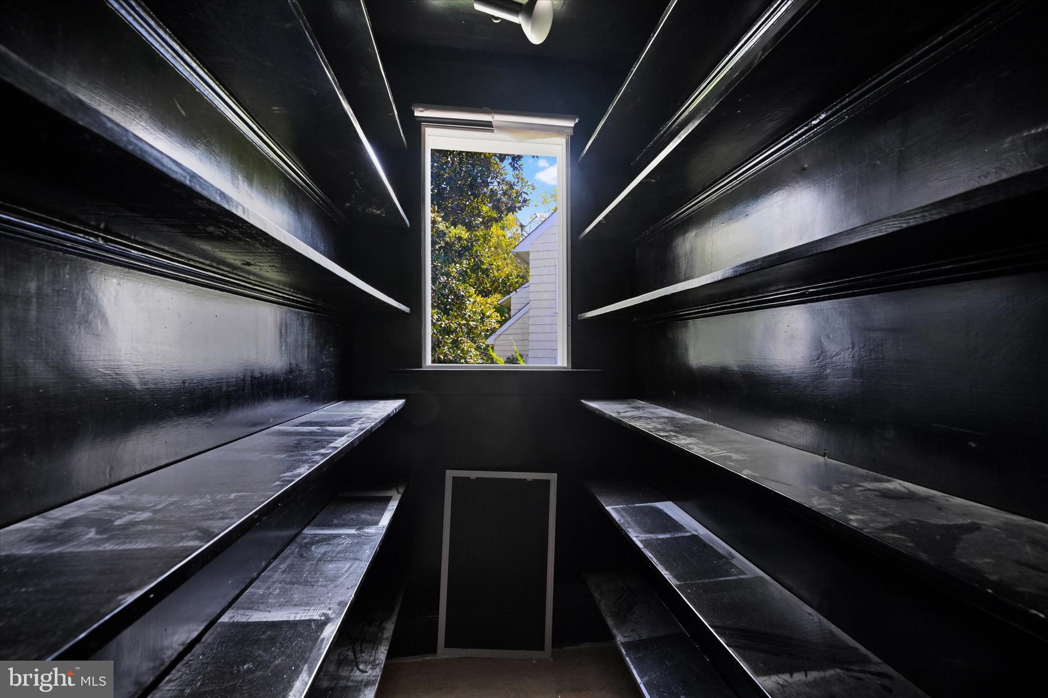 ROLAND PARK - Residential