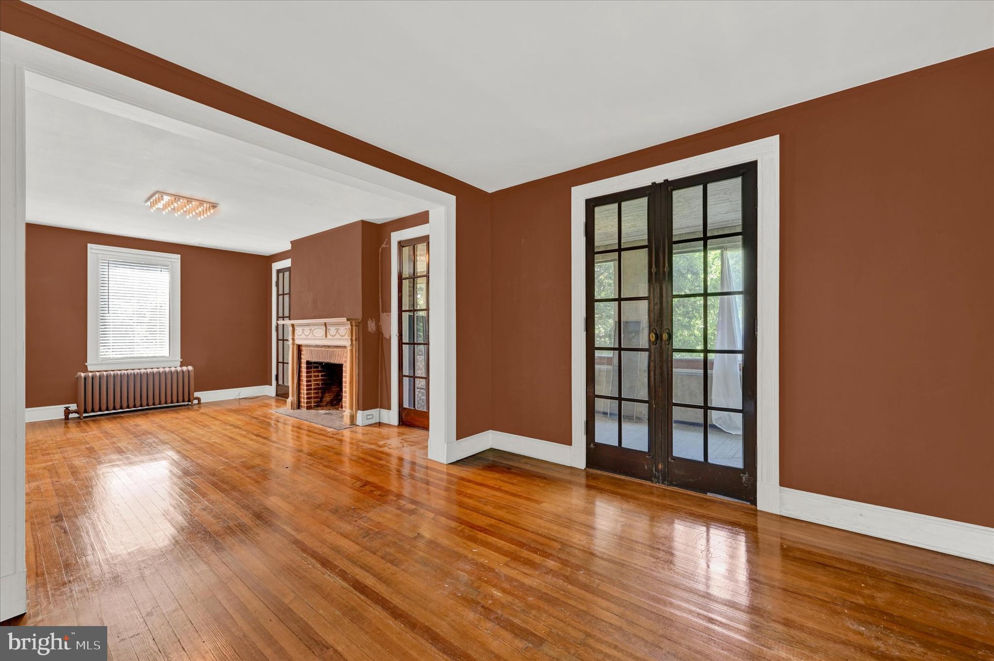 ROLAND PARK - Residential