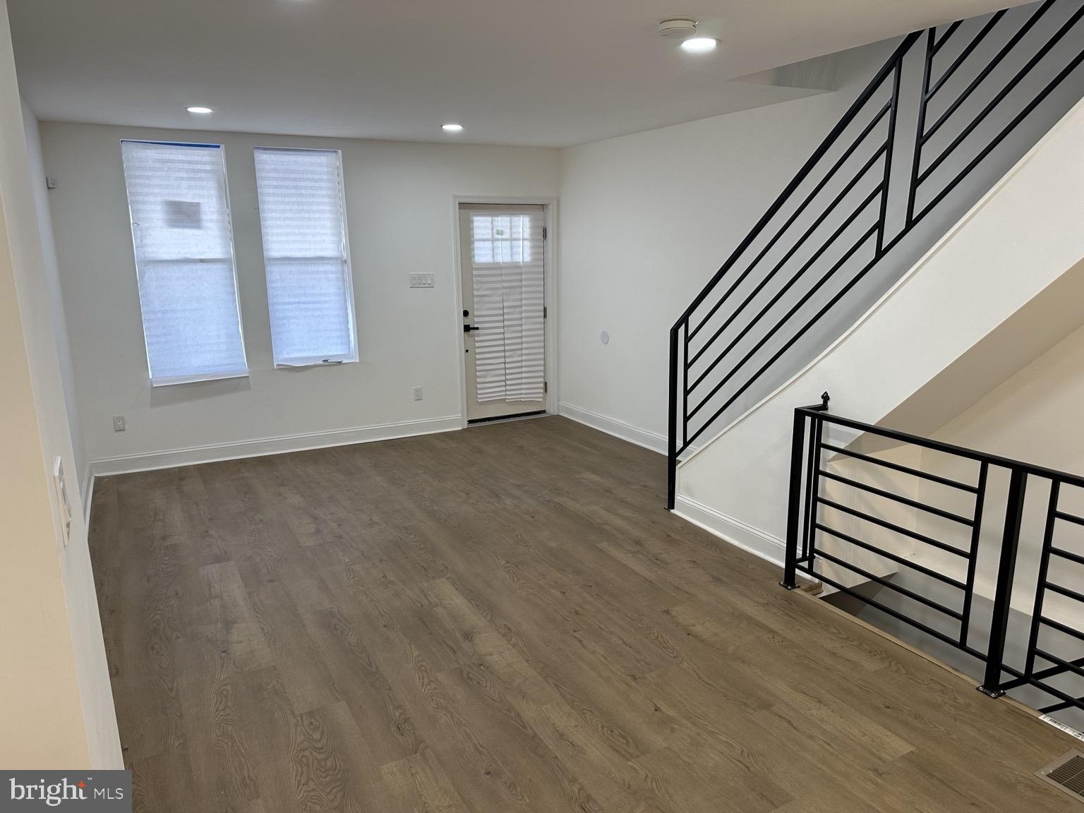 COBBS CREEK - Residential