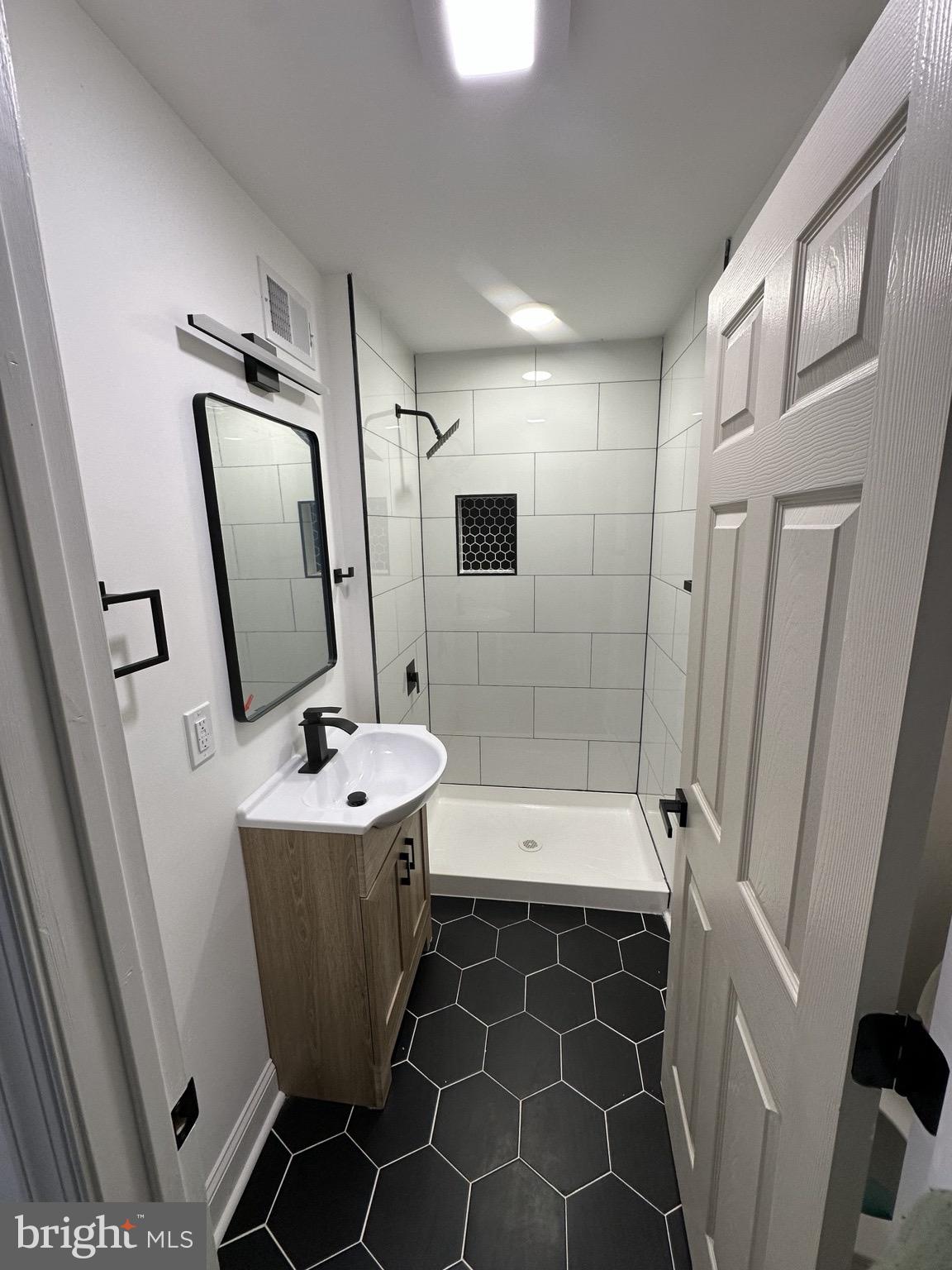 COBBS CREEK - Residential