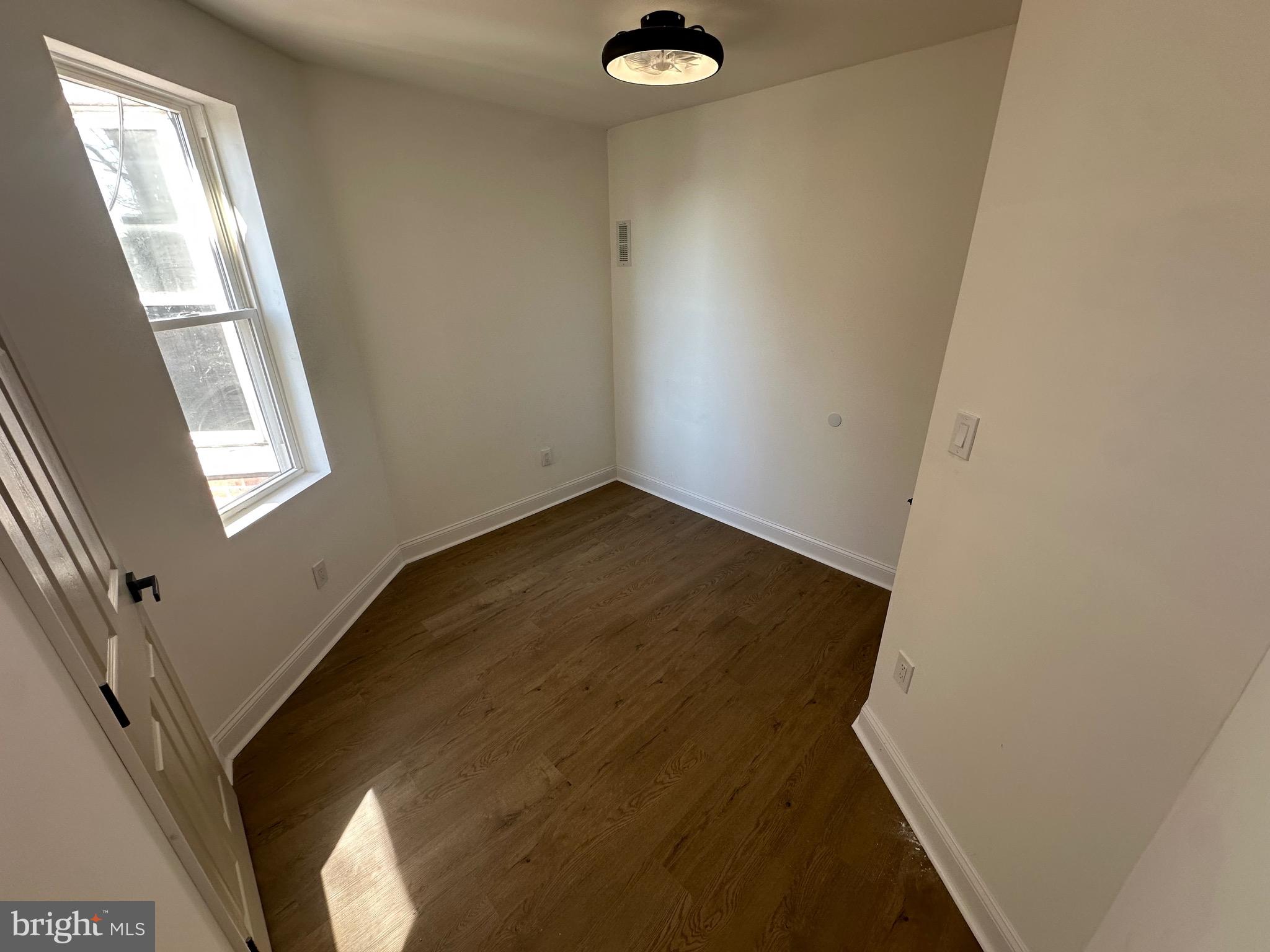 COBBS CREEK - Residential