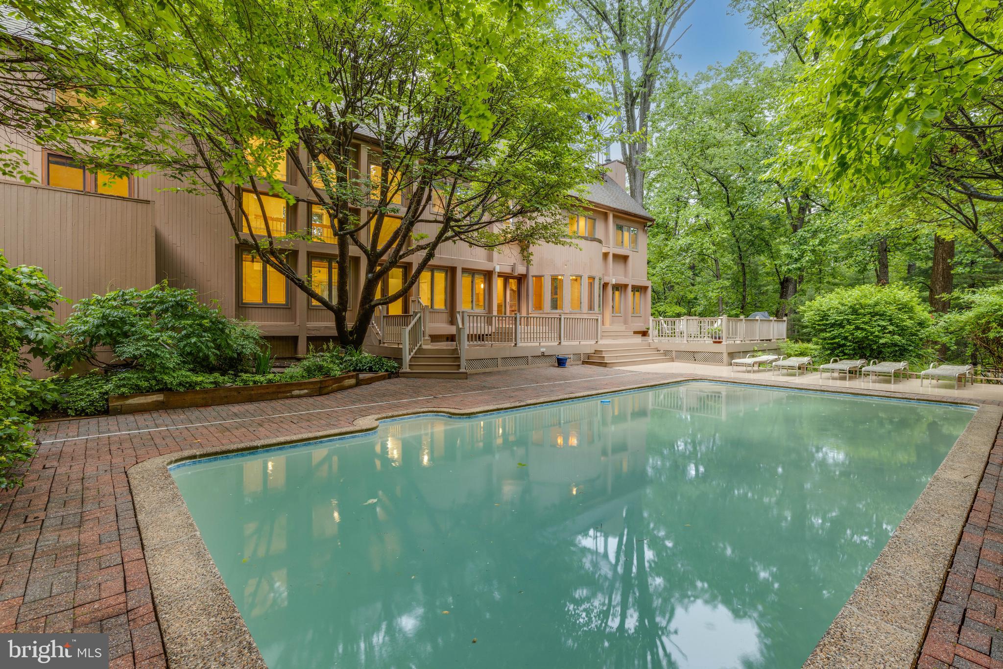 VELVET VALLEY - Residential