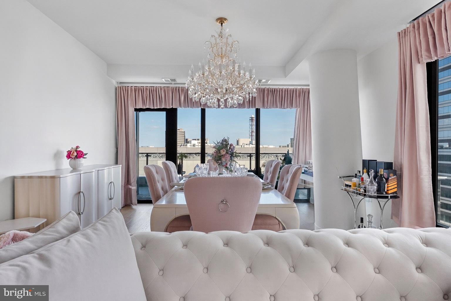 THE VERSE CONDO - Residential Lease