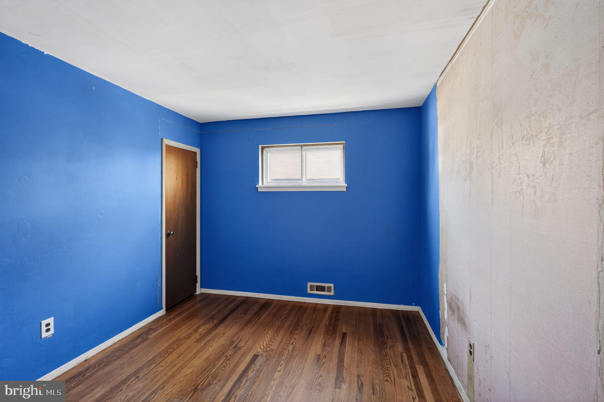 ROSLYN - Residential