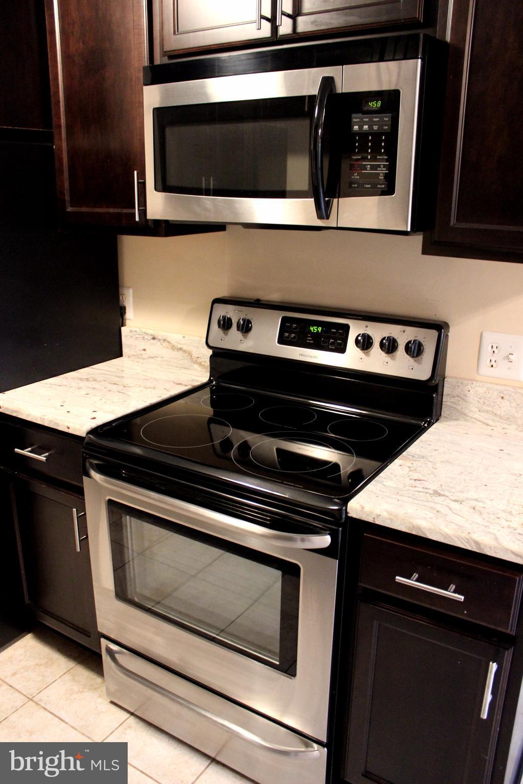 SHADOWOOD - Residential Lease