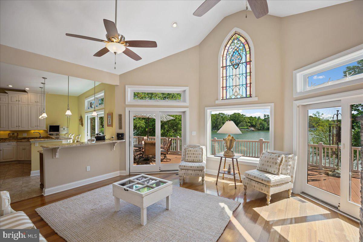 CLARKES LANDING - Residential