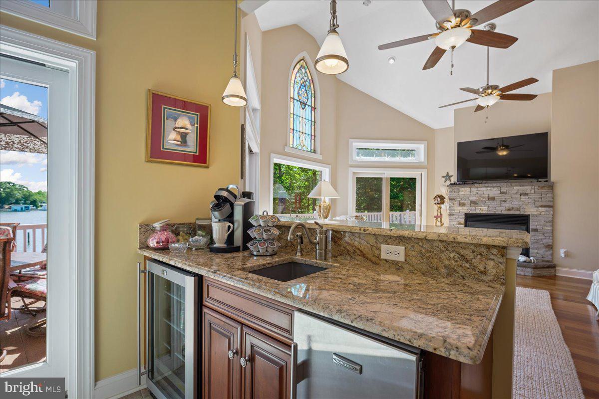 CLARKES LANDING - Residential