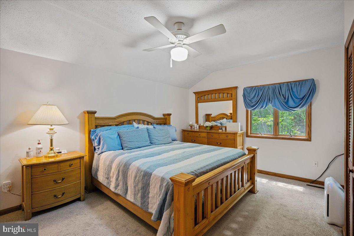 CLARKES LANDING - Residential