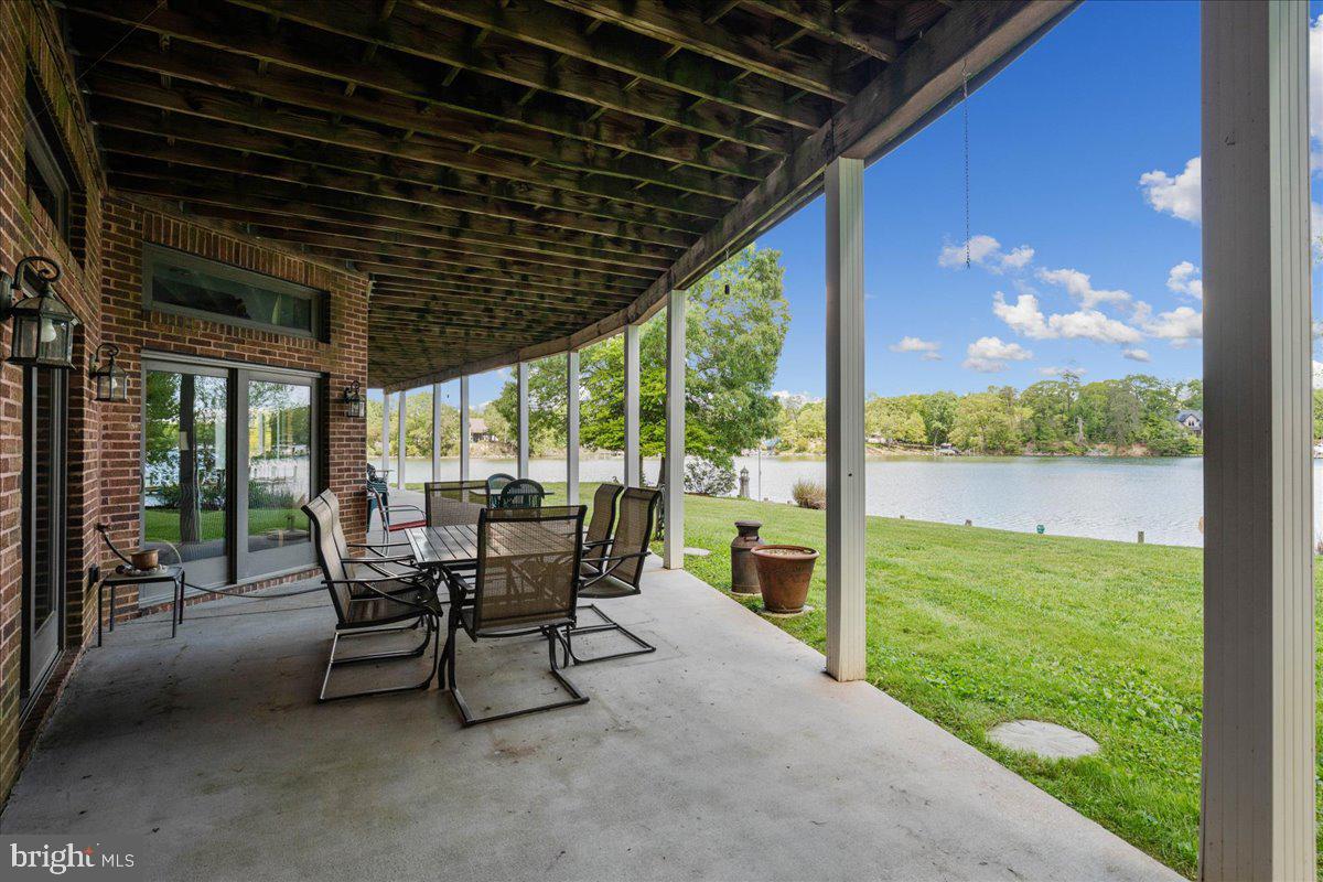 CLARKES LANDING - Residential