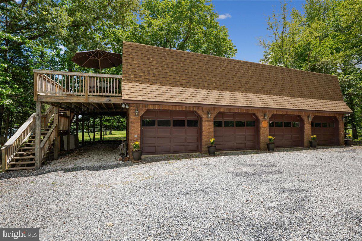 CLARKES LANDING - Residential