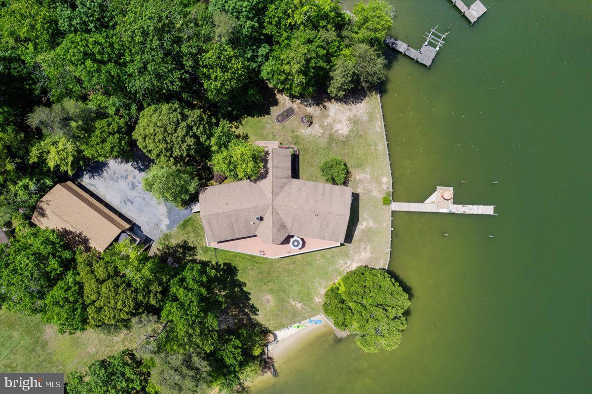 CLARKES LANDING - Residential