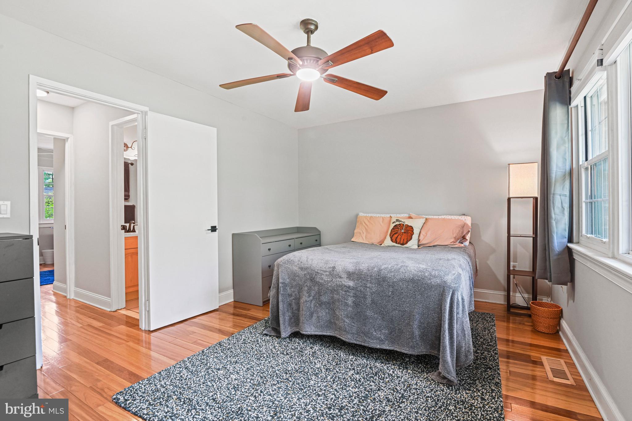 BOSTON RIDGE - Residential