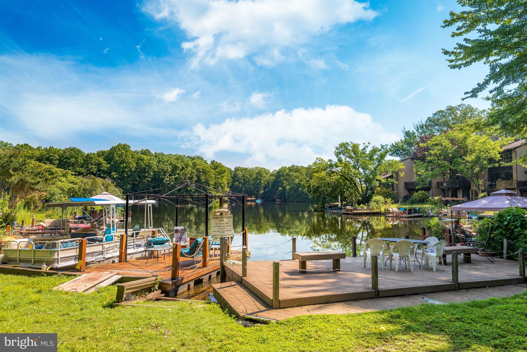 BOSTON RIDGE - Residential