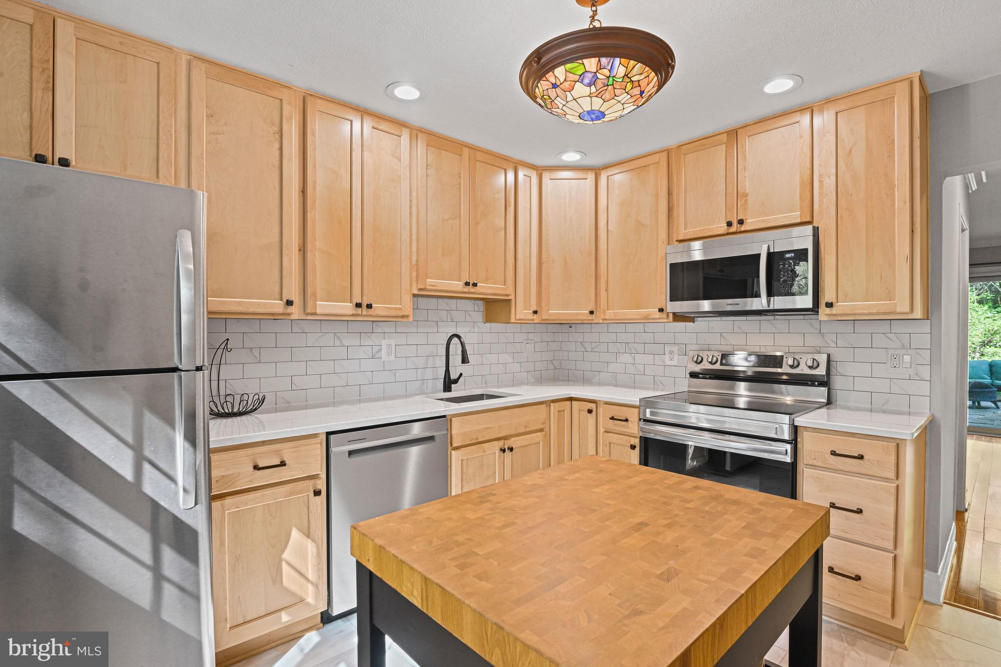 BOSTON RIDGE - Residential