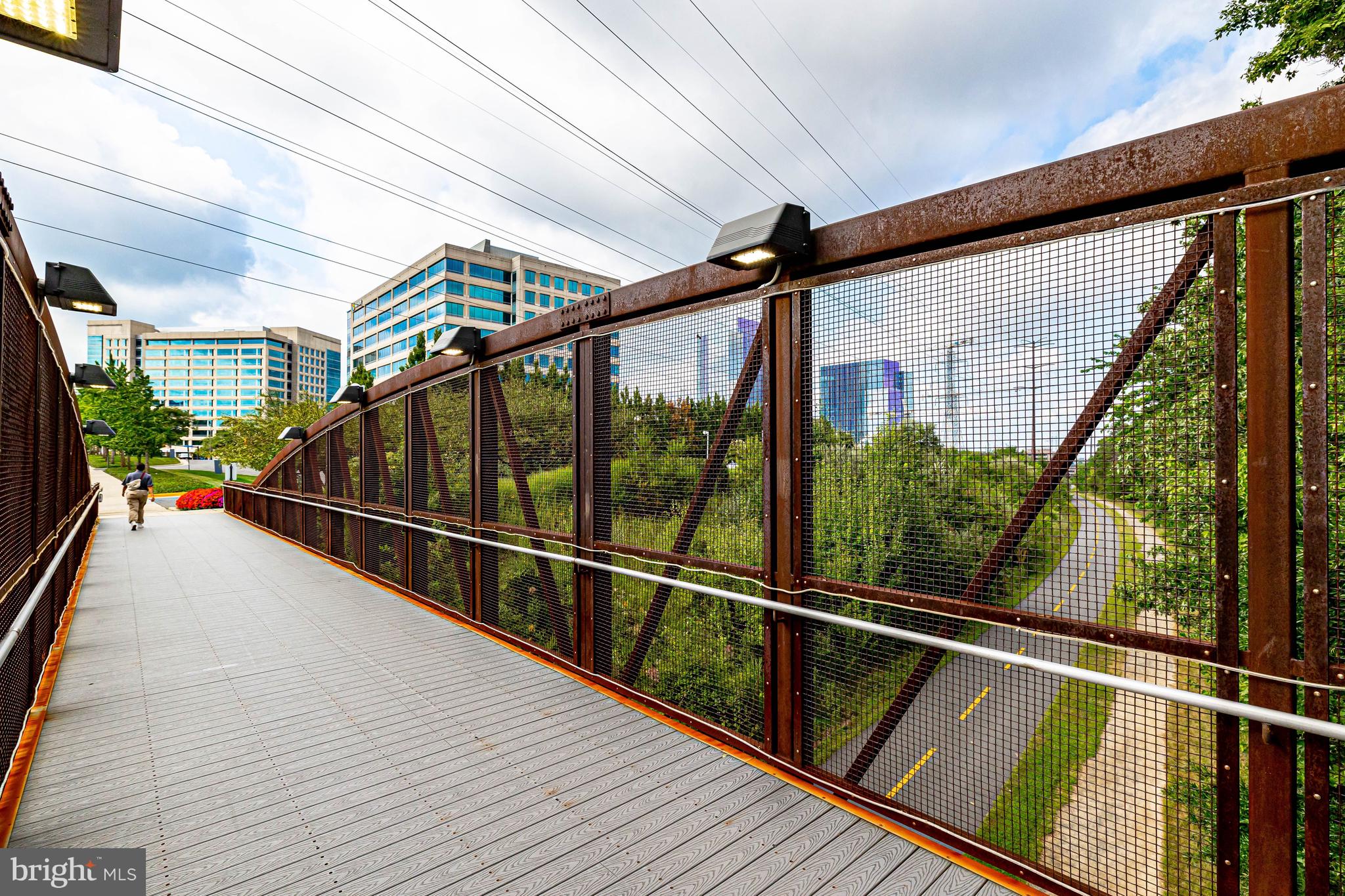 BOSTON RIDGE - Residential