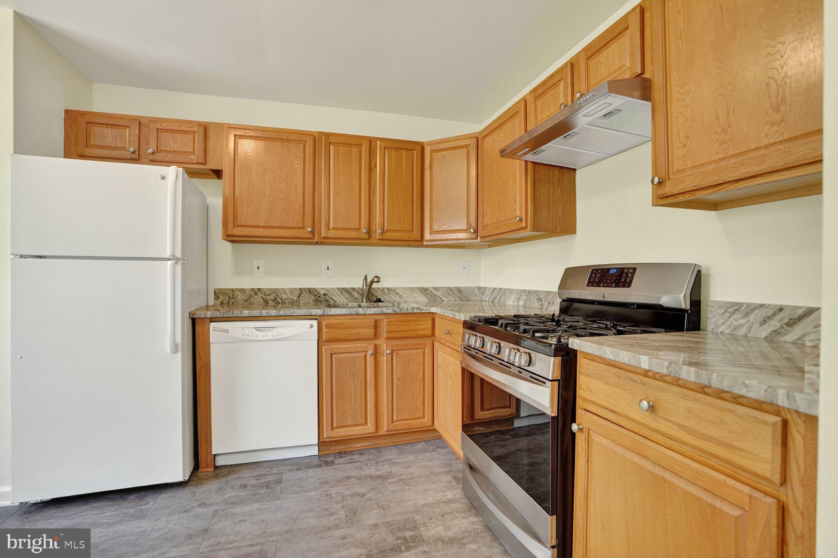 SQUIRES HILL - Residential Lease