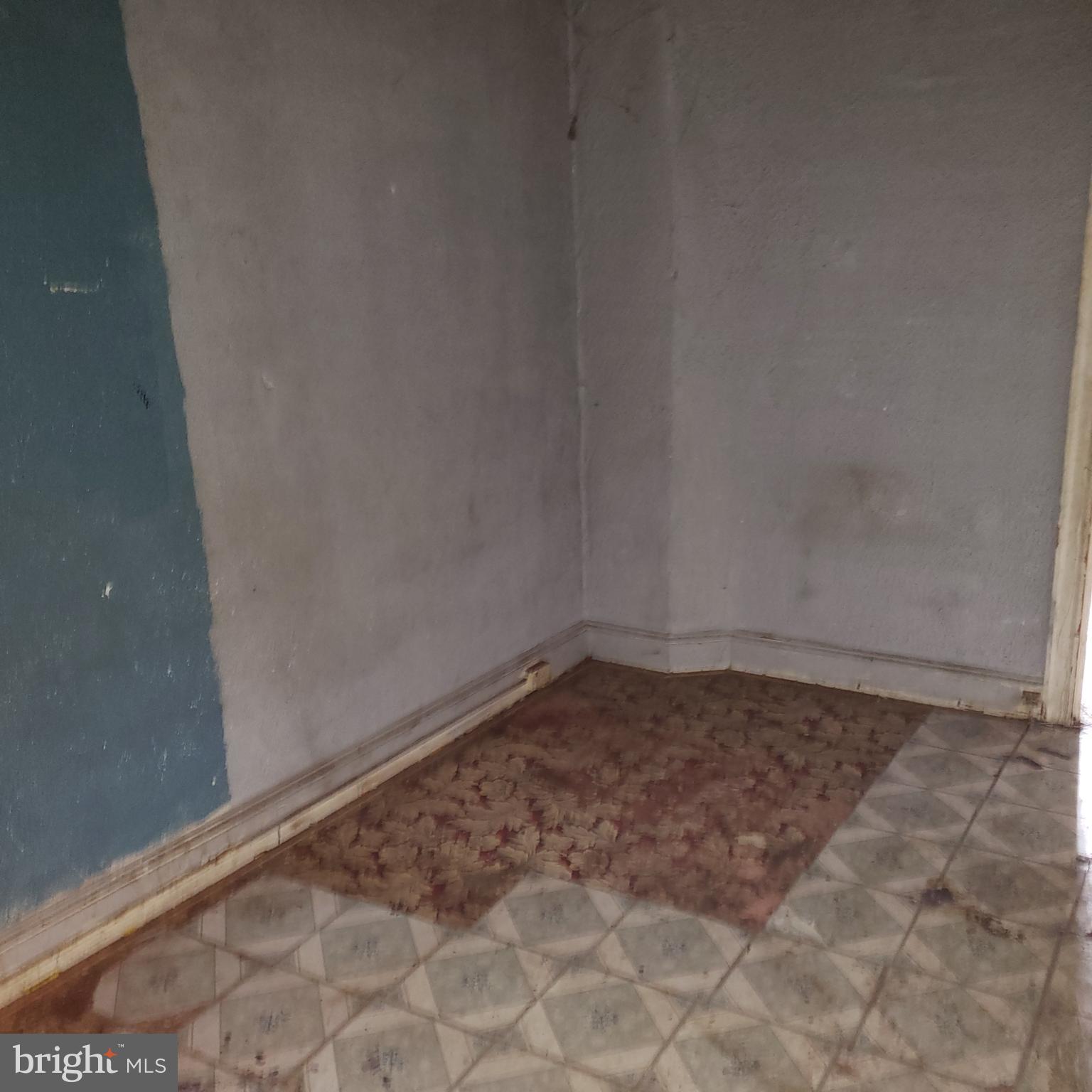 EAST SIDE - Residential