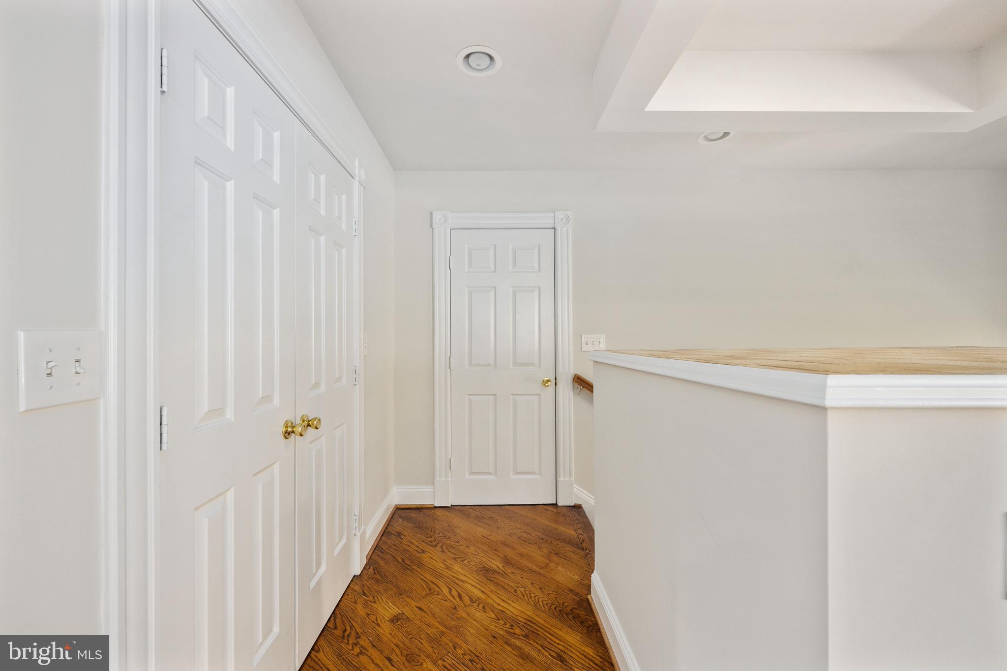 LAKE LAND OR - Residential