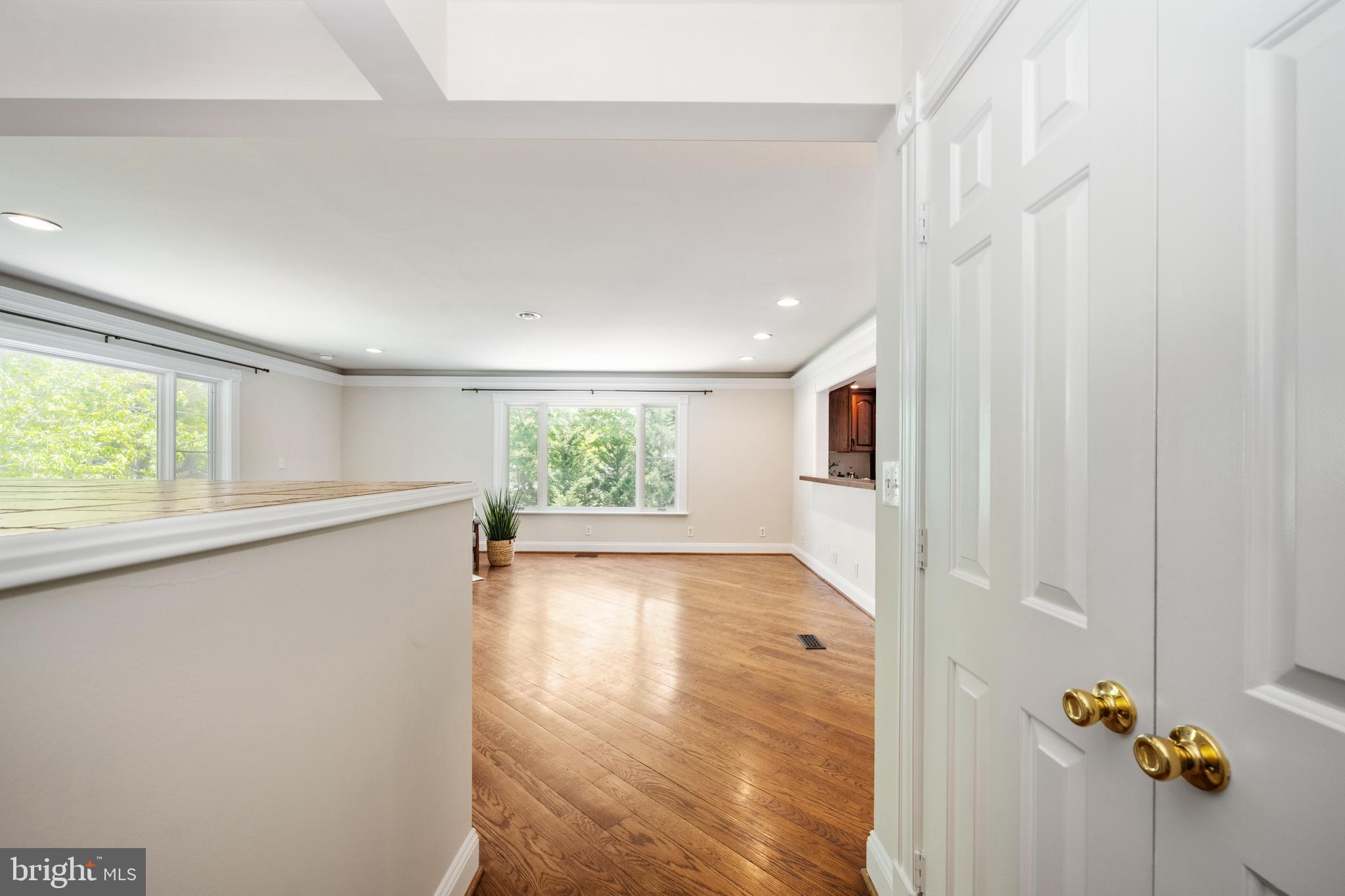 LAKE LAND OR - Residential