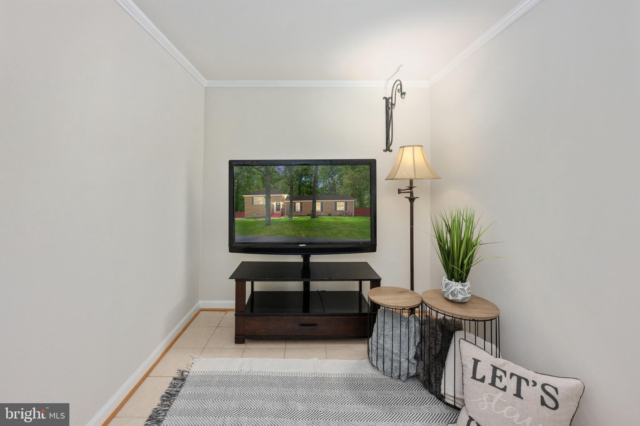 LAKE LAND OR - Residential