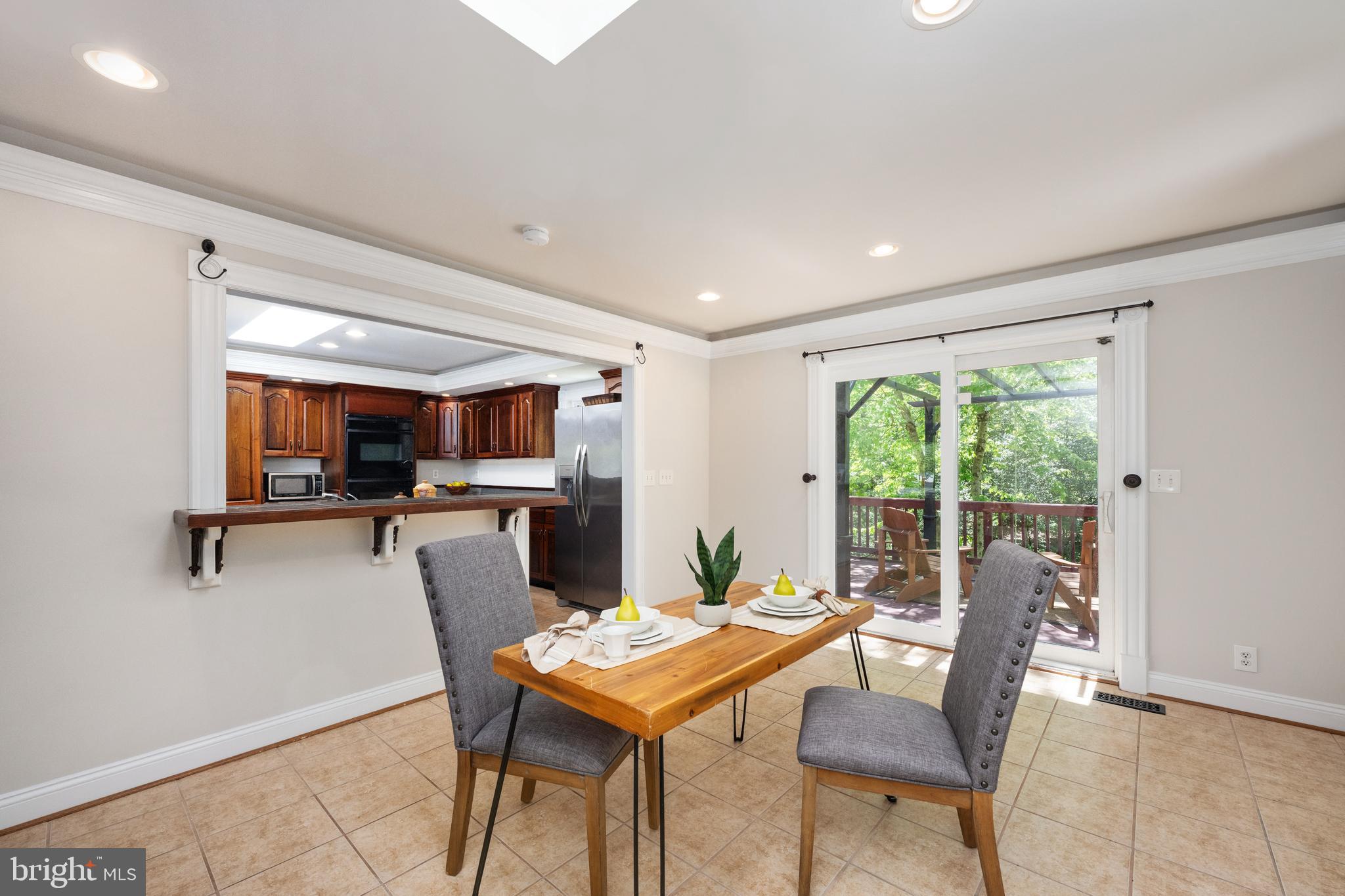 LAKE LAND OR - Residential