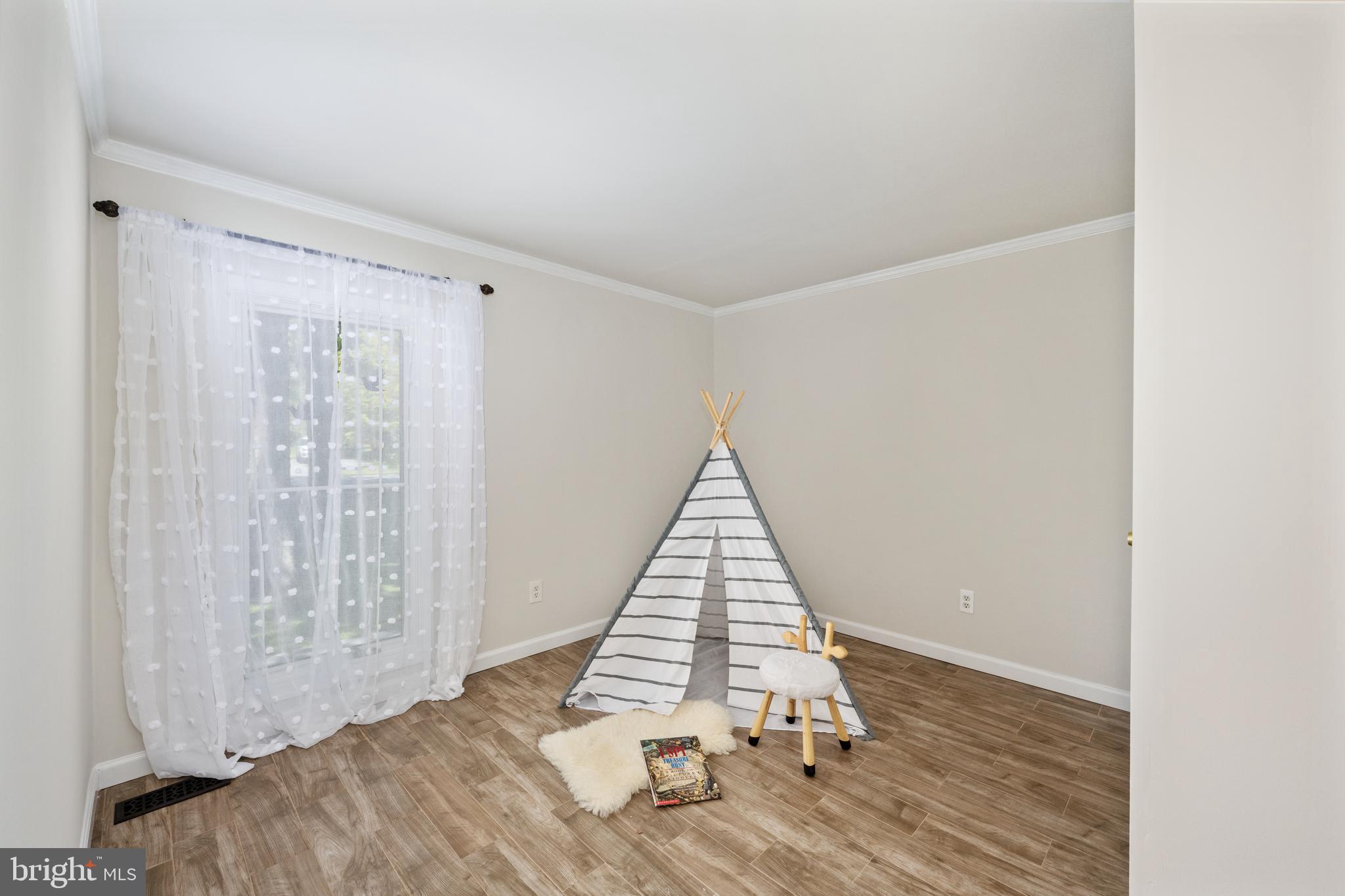 LAKE LAND OR - Residential