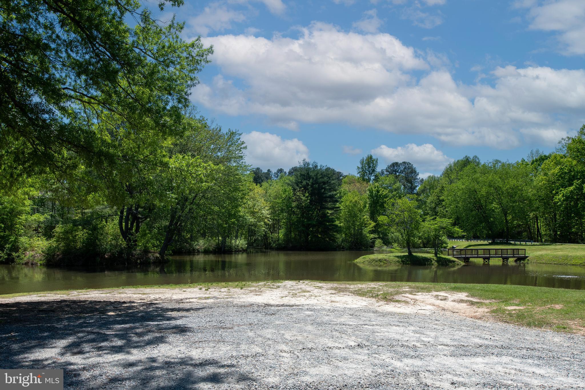 LAKE LAND OR - Residential