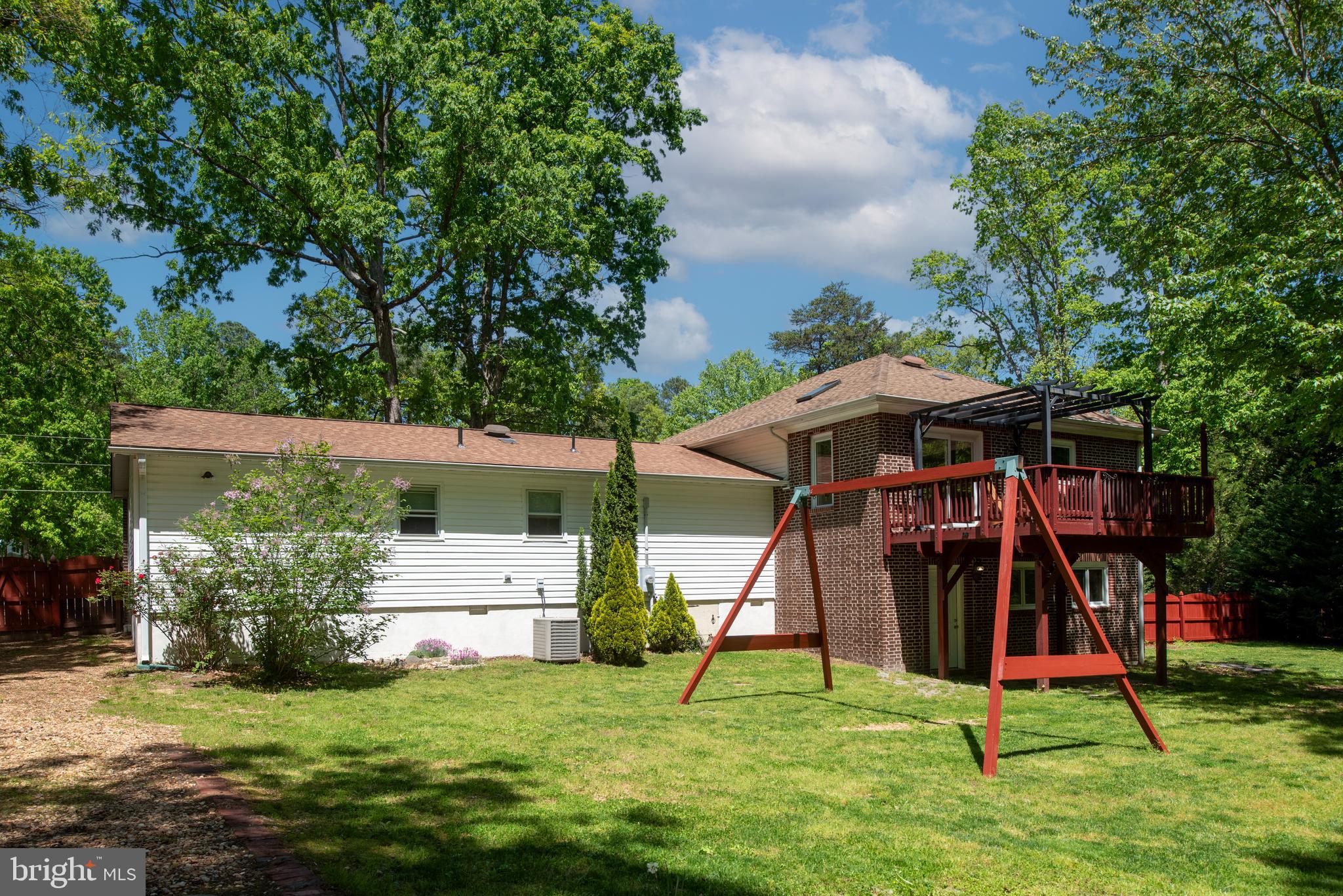 LAKE LAND OR - Residential