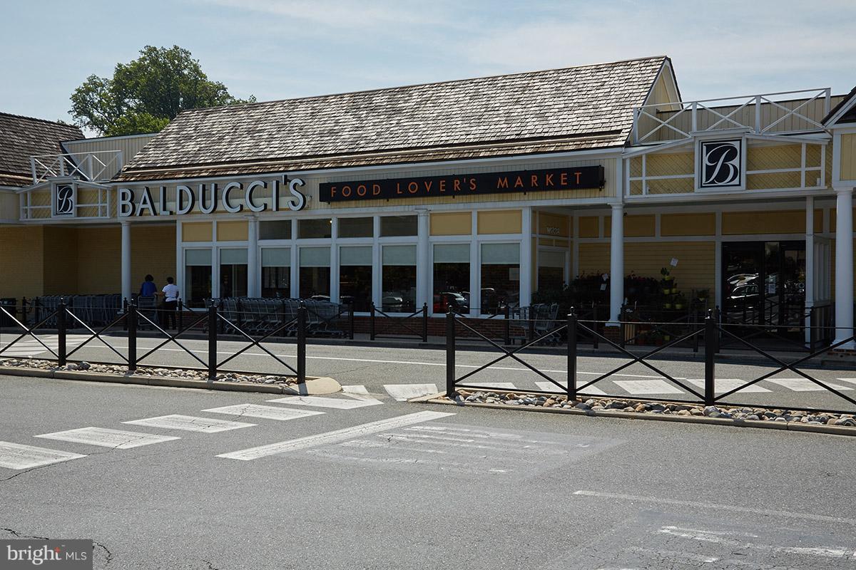 LUXBERRY COURTS - Residential