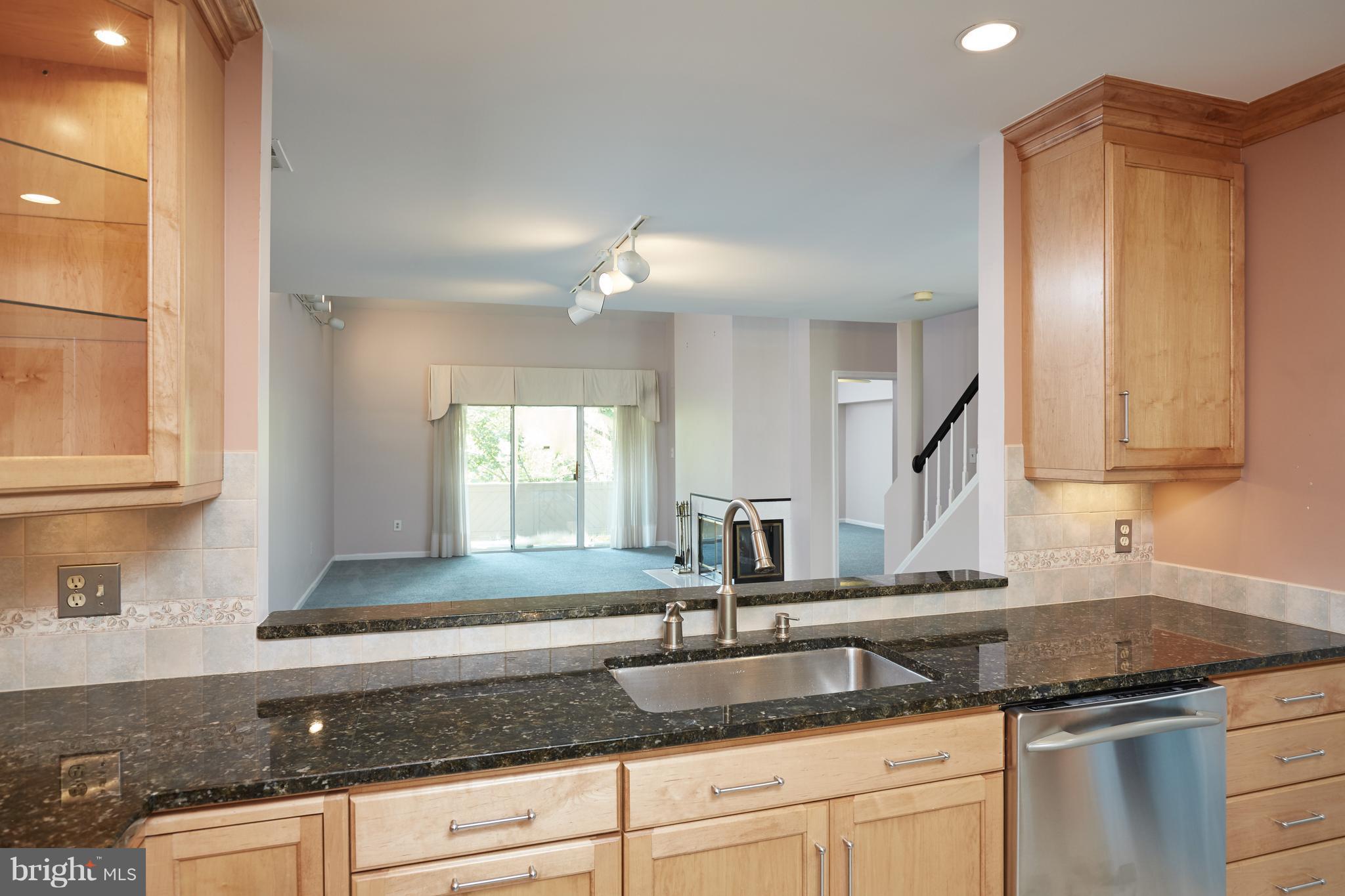 LUXBERRY COURTS - Residential