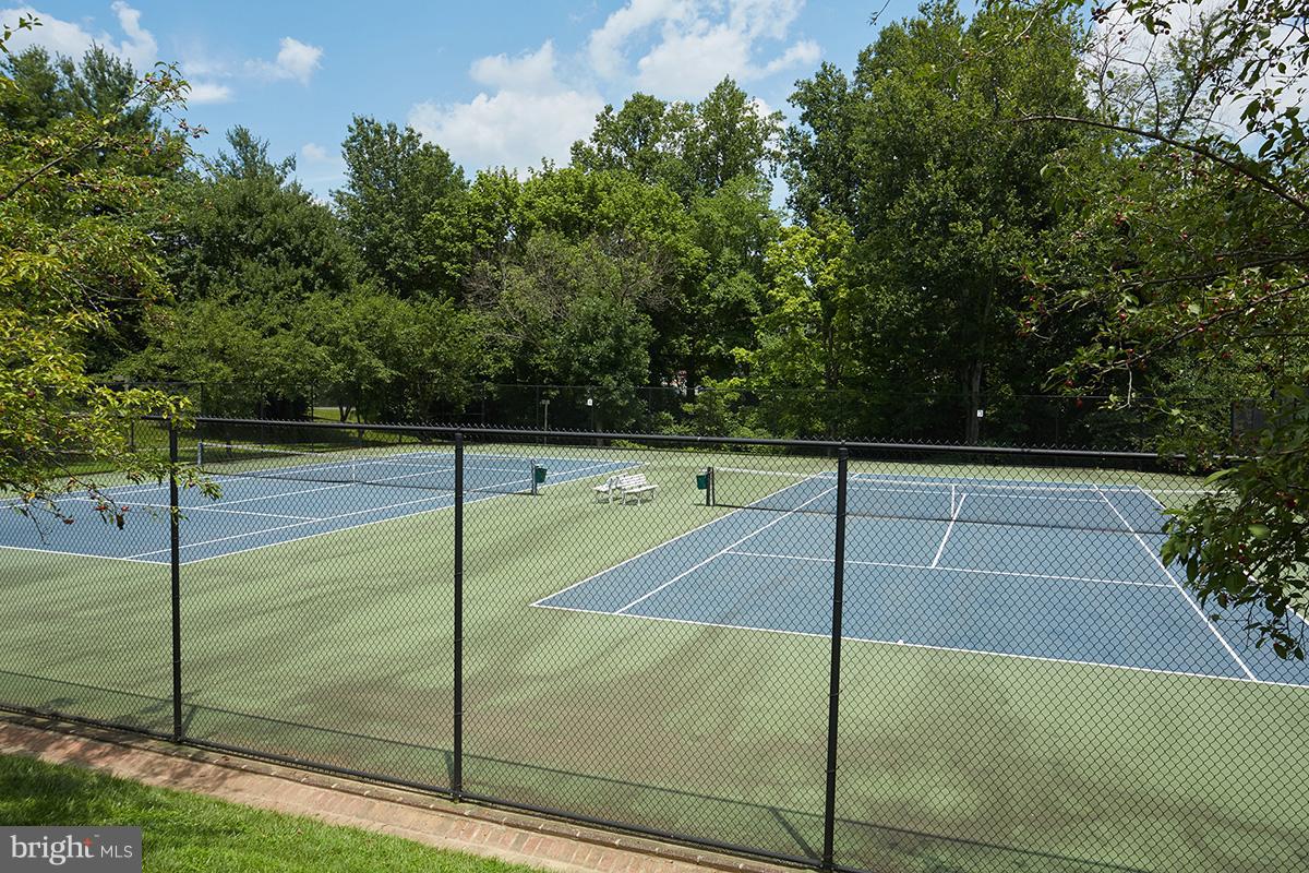 LUXBERRY COURTS - Residential